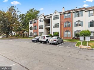 3 Chamberlin Ct, Lawrence Township, NJ 08648