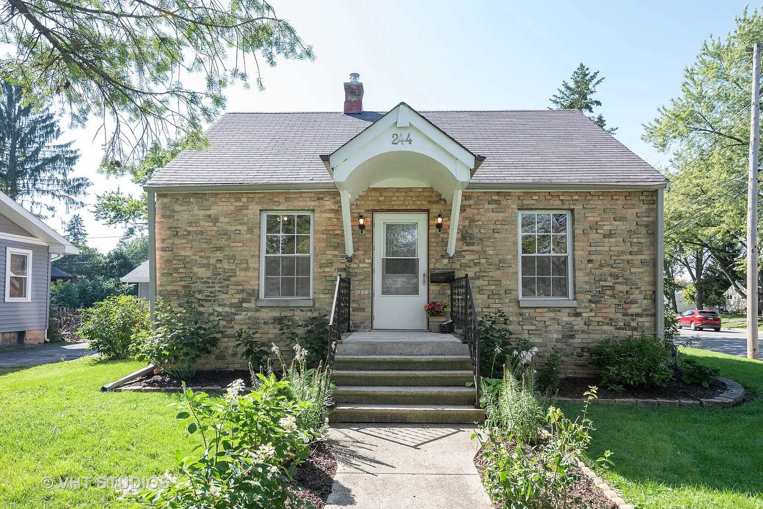 244 N Clifton Ave photo 1