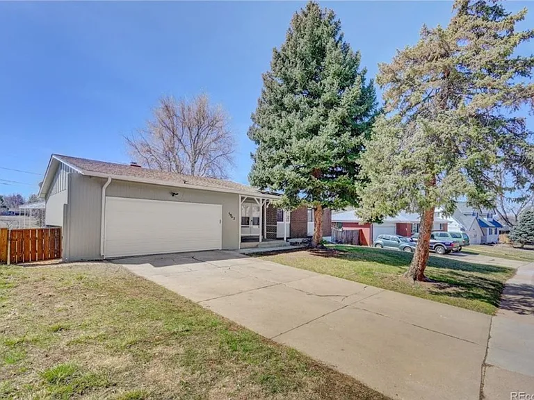 7942 E Briarwood Blvd — Photo 2