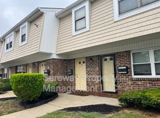 1503 Silver Ct, Hamilton, NJ 08690