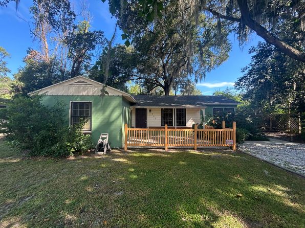 902 NW 24th Ave