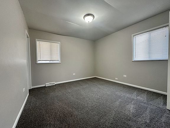 4th image of 241 E Birch Dr