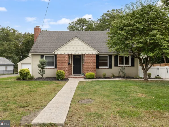 15 S Hunterdon Ave, Hainesport, NJ 08036