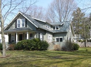 19 Dexter Rd, Lexington, MA 02420