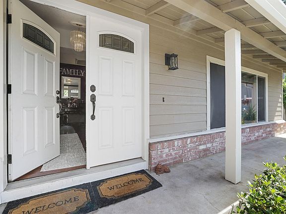 5th image of 9406 Stanfield Ct