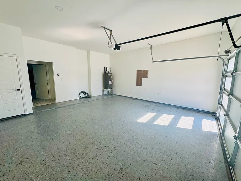 2906 Jim St — Photo 25