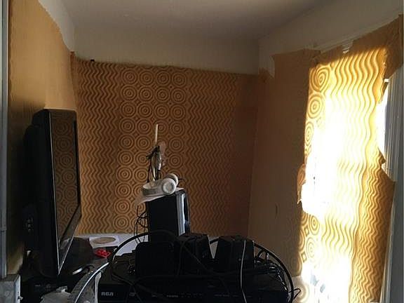 2nd image of 33 Avenue D