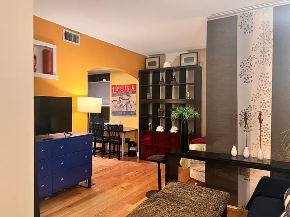 2515 K St NW, Washington, DC