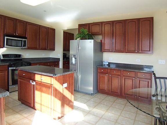3rd image of 5951 Chatham Dr