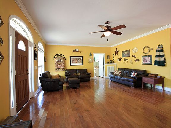 4th image of 447 Creekside Dr