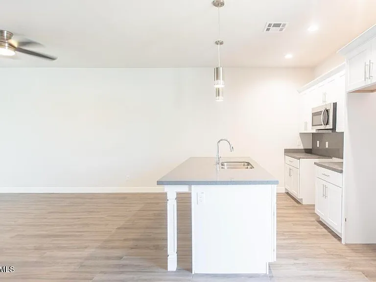 1850 N 51st St #2 — Photo 3