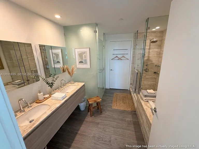 2900 NE 7th Ave #2901 — Photo 30