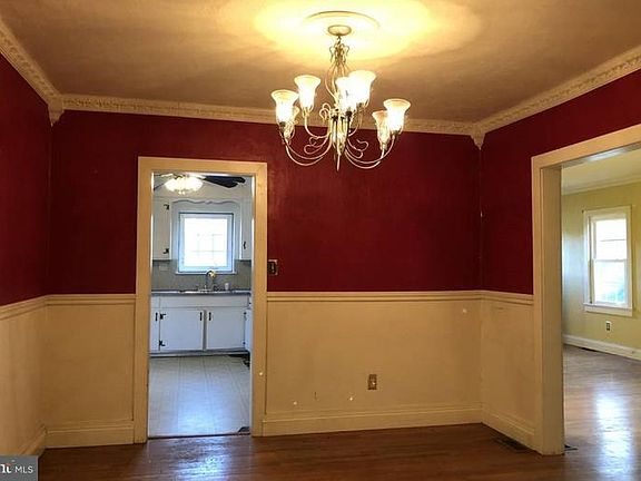 3rd image of 4386 Dupont Pkwy