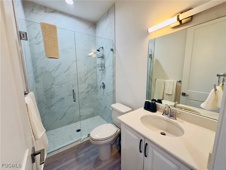 5865 Shell Cove Dr #105 — Photo 14