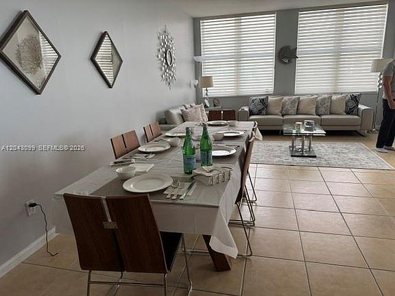 2nd image of 511 SE 5th Ave APT 1705