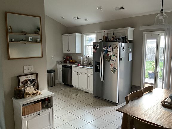 5th image of 2619 Bow Hunter Dr
