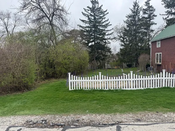 4904 Rose Ave, Downers Grove, IL 60515