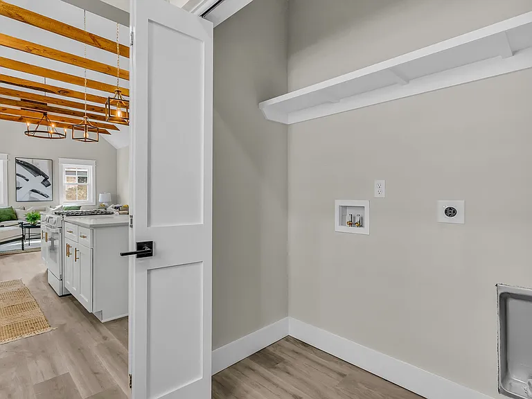 6 Addison St — Photo 12