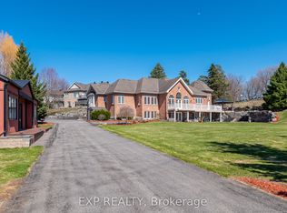 1283 Rideau Cove Ct, Ottawa, ON K1V1R8