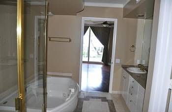 5th image of 19111 Collins Ave APT 307