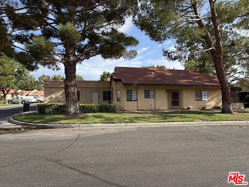 1st image of 11644 Kerrie Way