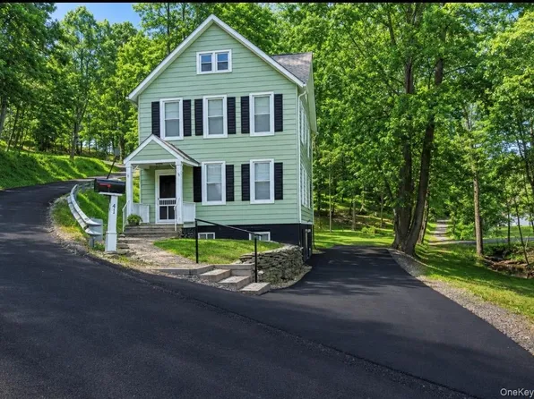 41 Wood Avenue, Cornwall On Hudson, NY 12520