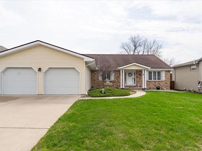 5 Devon Rd, Bloomington, IL, 61704