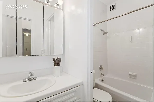 Rented by Corcoran | media 19