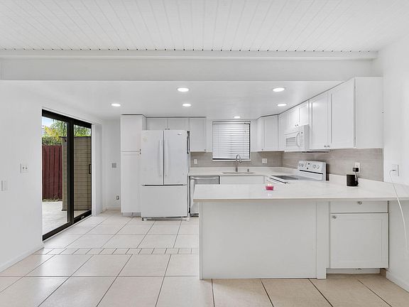 5th image of 2828 Kirk Road