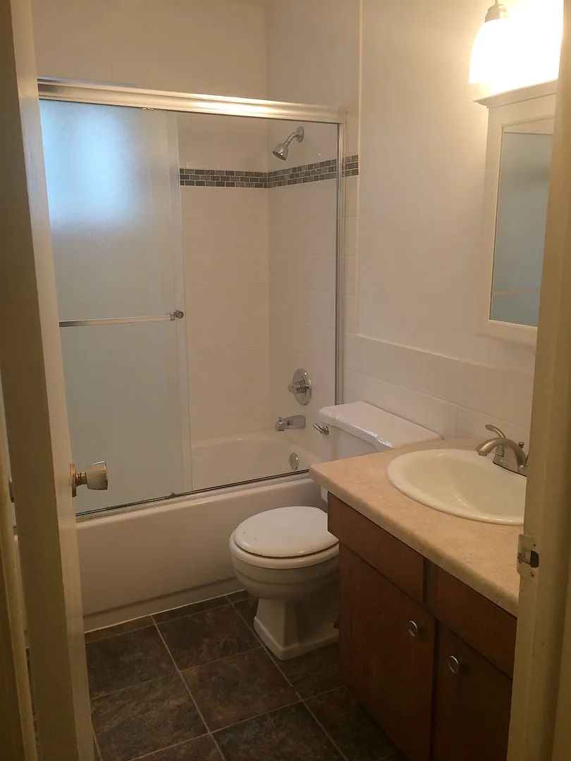 2845 Broadway Street — Photo 3