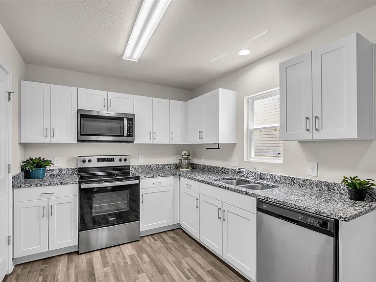 14132 Harlequin Dr — Photo 12