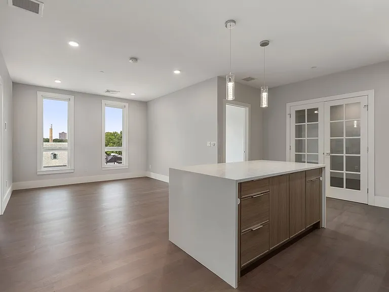 3193 Washington Street — Photo 46