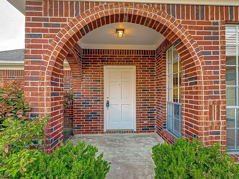 125 Barbetta Ct — Photo 10