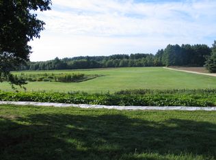 12 Stearns Rd, Amherst, NH 03031