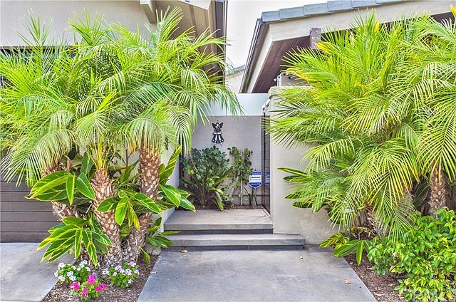 1st image of 5382 Amalfi Dr