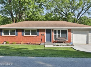 1633 Whippoorwill Rd, Louisville, KY 40213