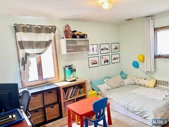5th image of 1400 15th St Unit 1