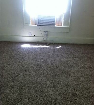 Nice plush carpeting