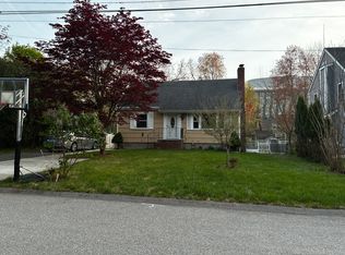 56 Ivan St, Lexington, MA 02420