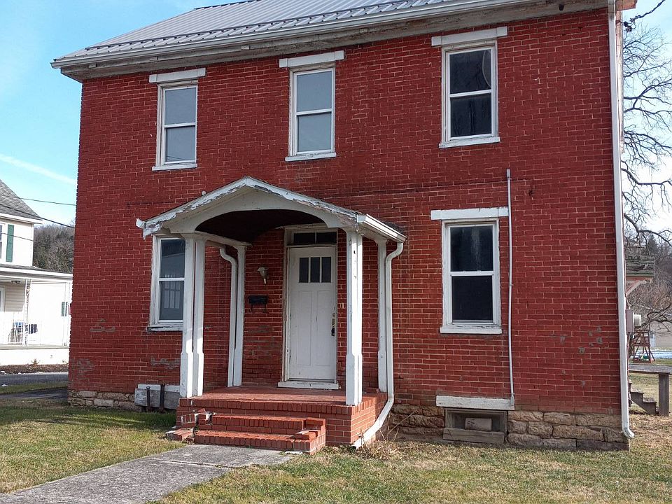 1st image of 210 N Thomas St