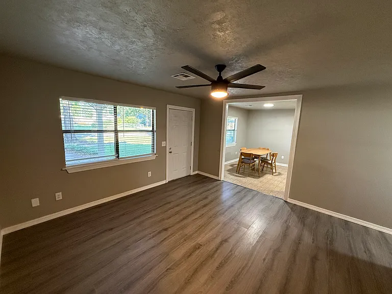 1008 S Lowry St — Photo 19