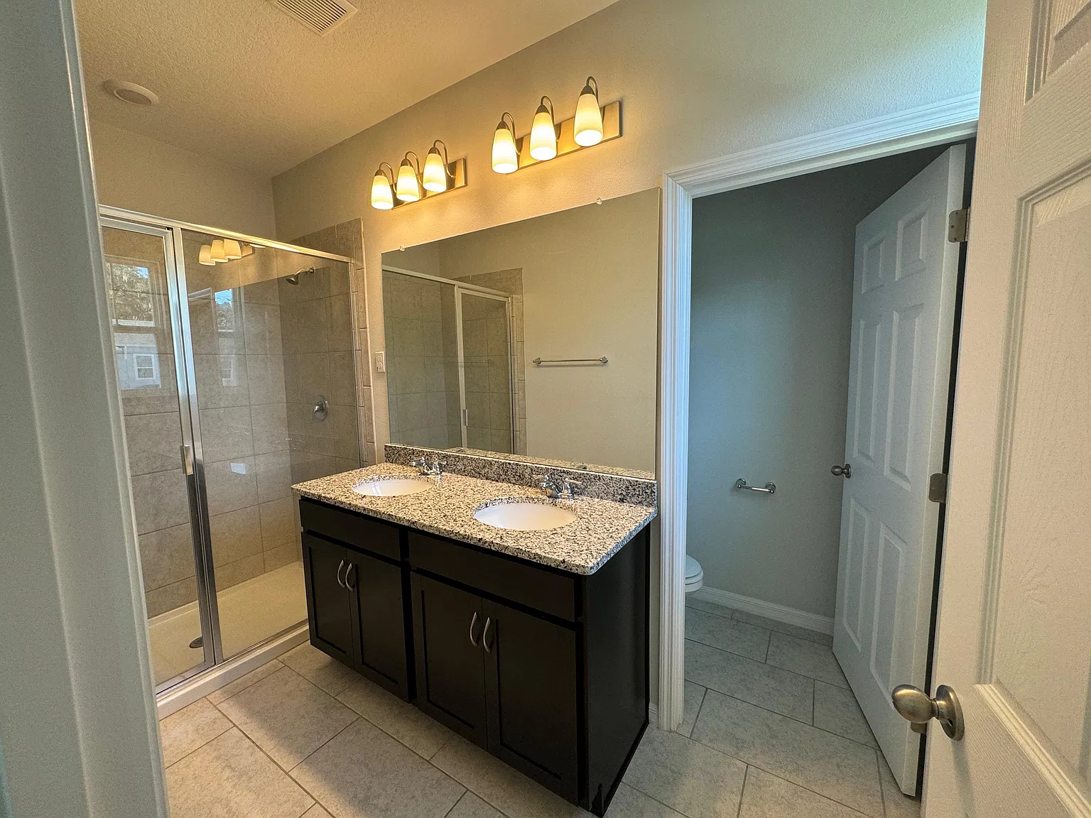 Avalon Park Blvd, Wesley Chapel — Photo 2