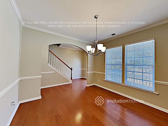 4th image of 13126 Reunion St