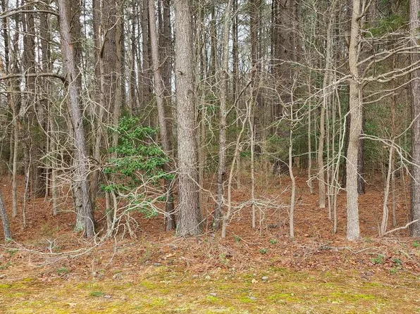 Marie Dr, Newburg, MD 20664