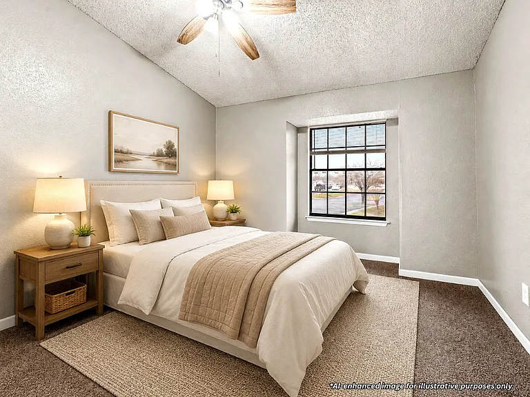Towne East Village Apartment Homes — Photo 3