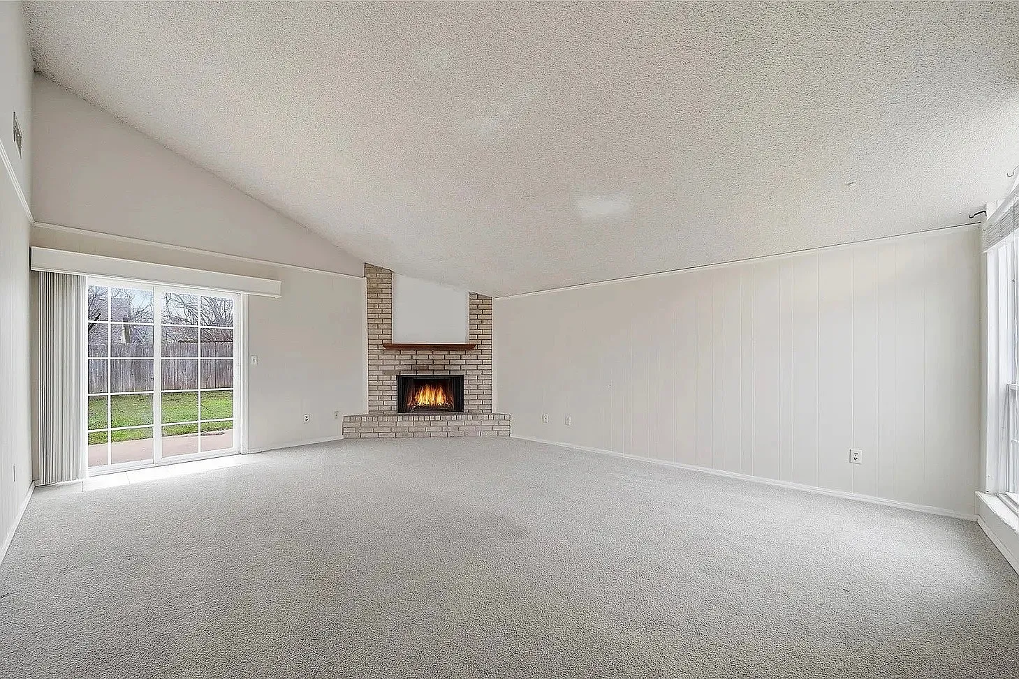6738 S 78th East Ave - 6738 S 78th East Ave Tulsa OK 74133 — Photo 2