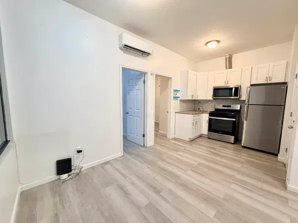 117 Schaefer Street image 1 of 12