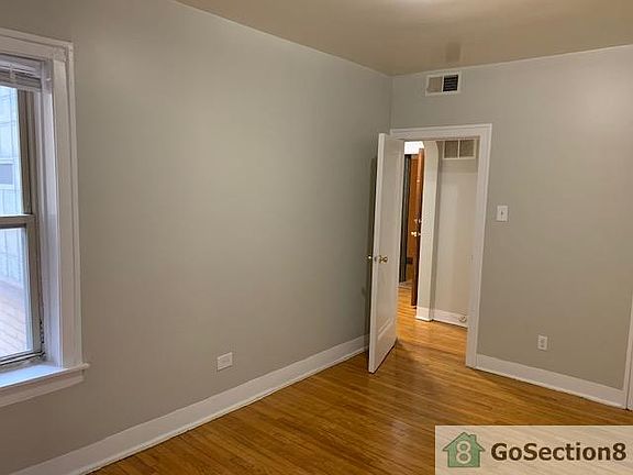4th image of 6710 S Claremont Ave