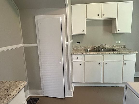 3rd image of 1404-1406 Berry St #Old