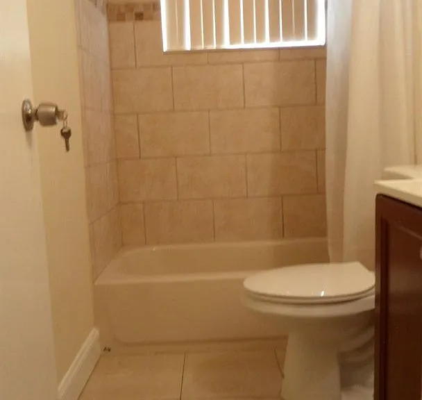 9100 NW 26th Pl — Photo 22